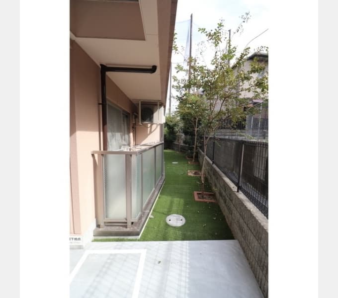 Room image 15