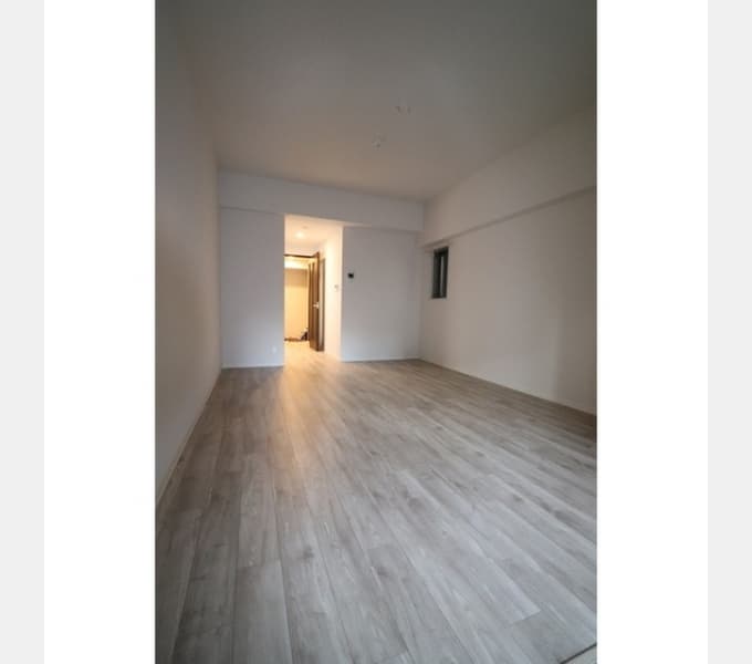 Room image 15