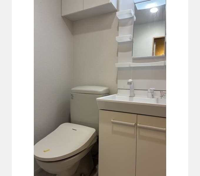 Room image 15