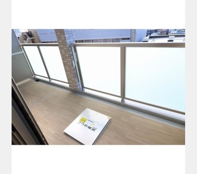 Room image 8