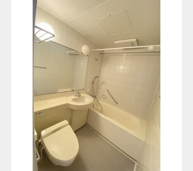 Room image 11