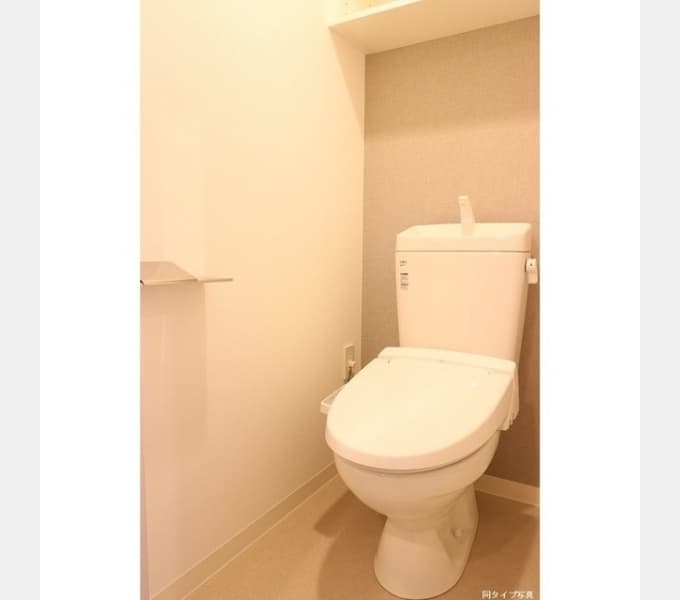 Room image 9