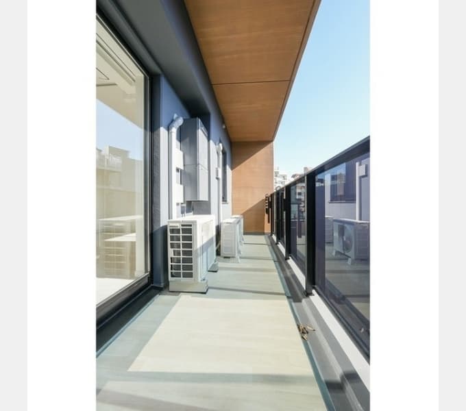 Room image 10