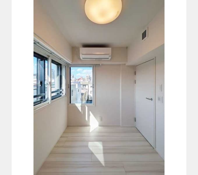 Room image 9