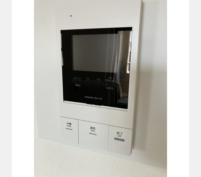 Room image 11