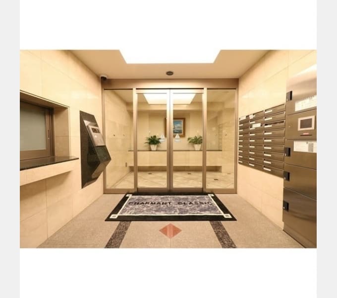 Room image 14