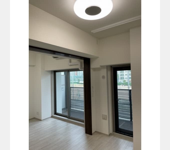 Room image 15