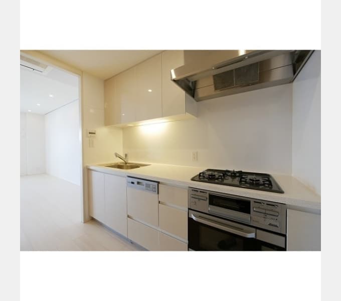 Room image 11