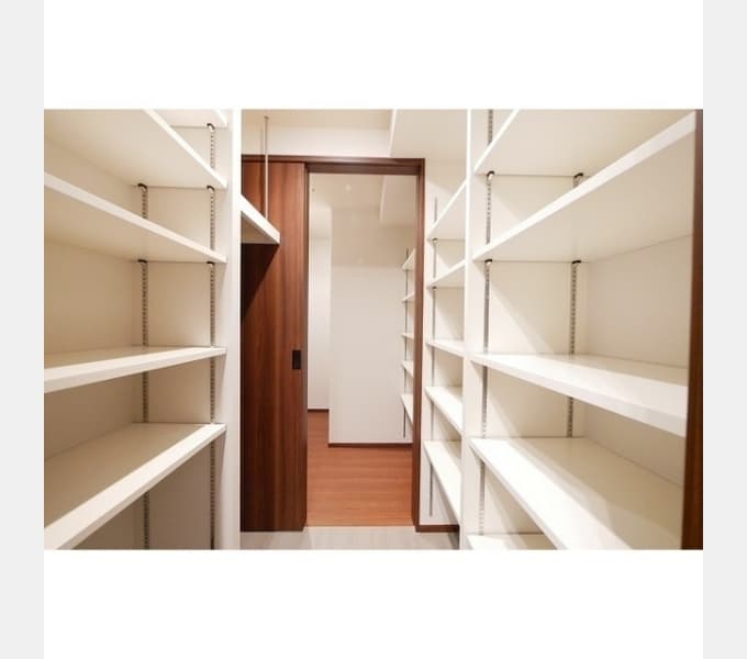 Room image 12