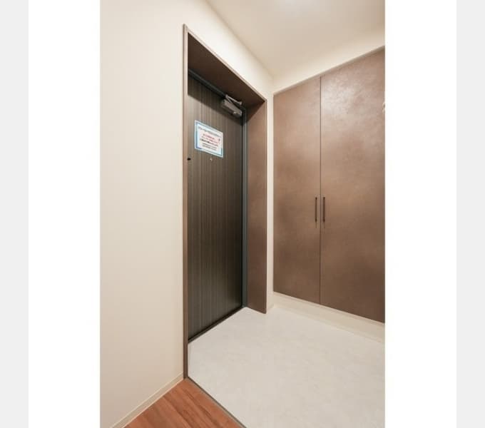 Room image 10