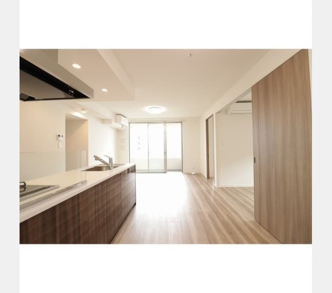 Room image 15