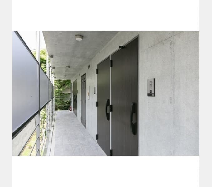 Room image 8