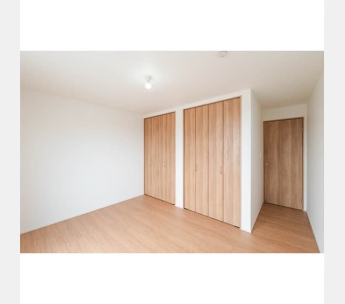 Room image 16