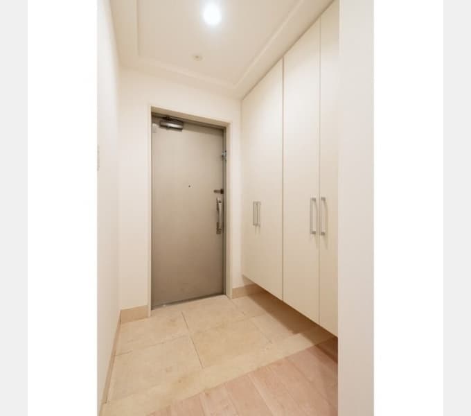 Room image 16