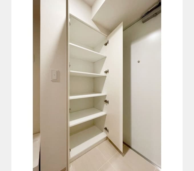 Room image 13