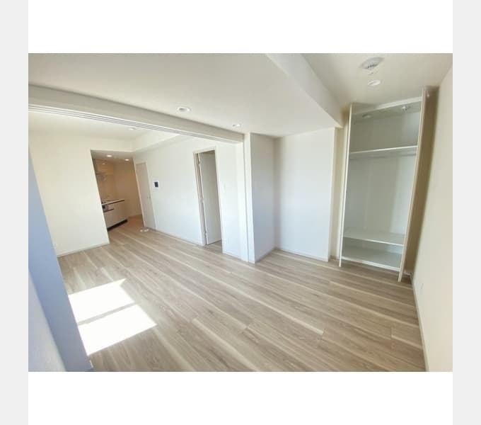 Room image 9