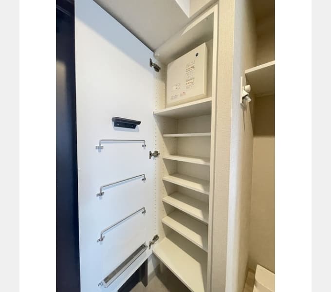 Room image 14