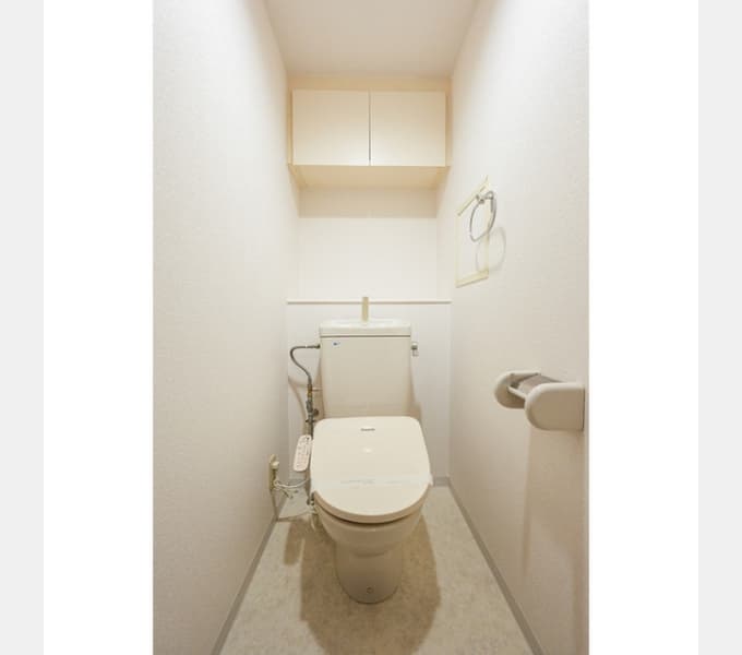 Room image 8