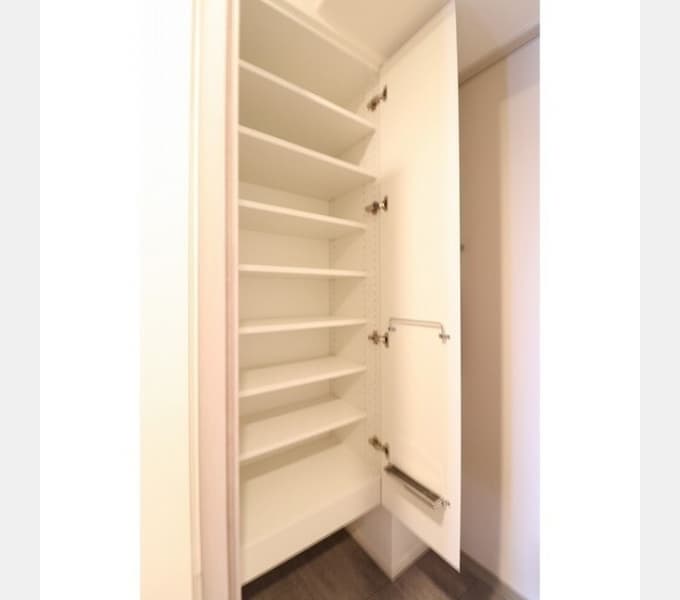 Room image 13