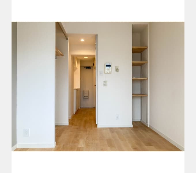 Room image 12
