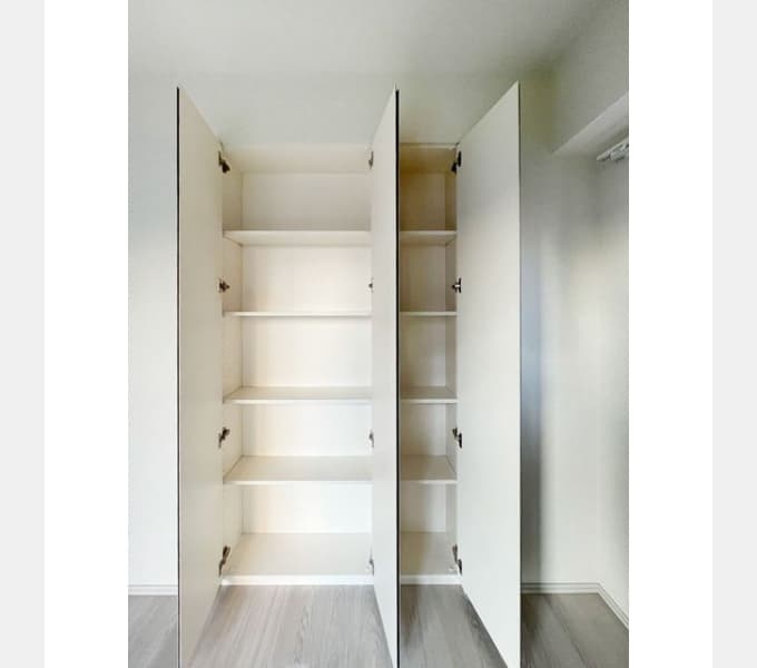 Room image 15