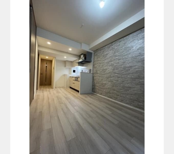 Room image 13