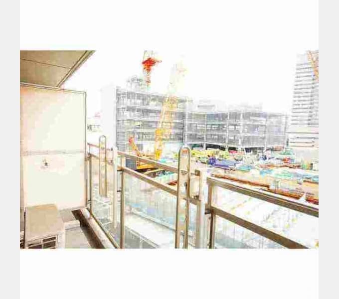 Room image 10