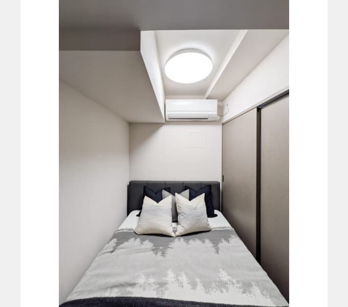 Room image 9
