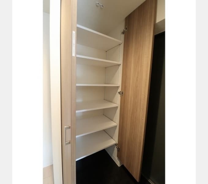 Room image 13