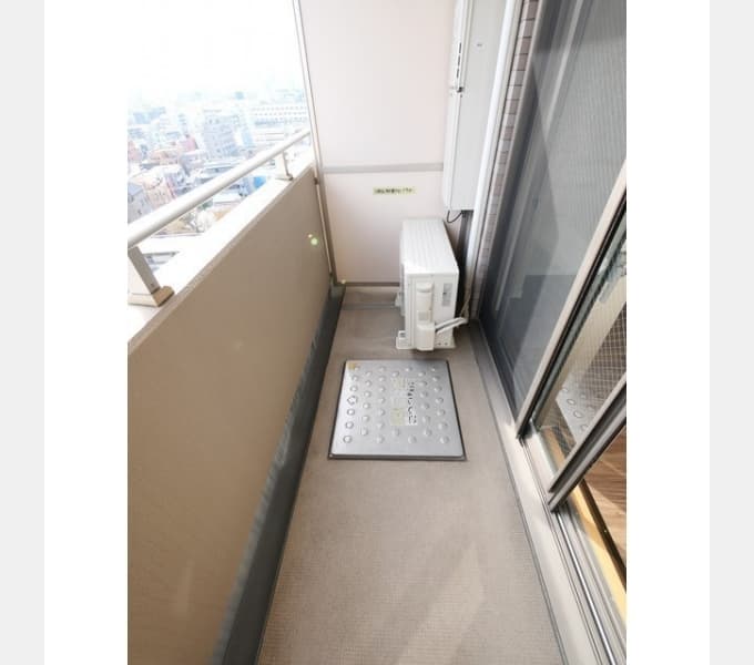 Room image 11