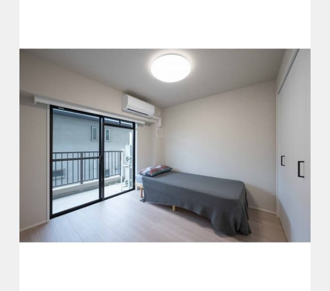 Room image 11