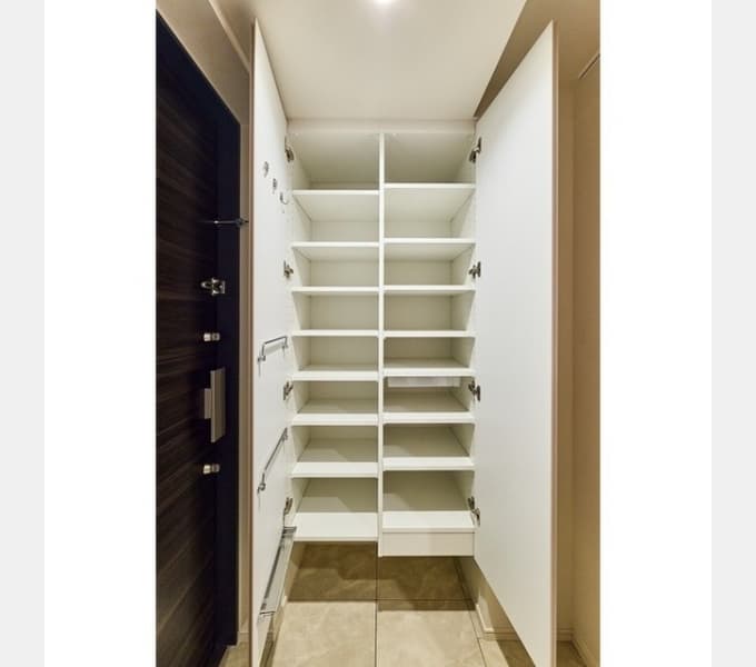 Room image 13