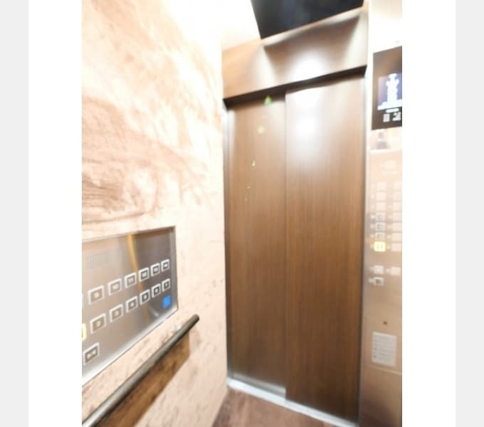 Room image 10