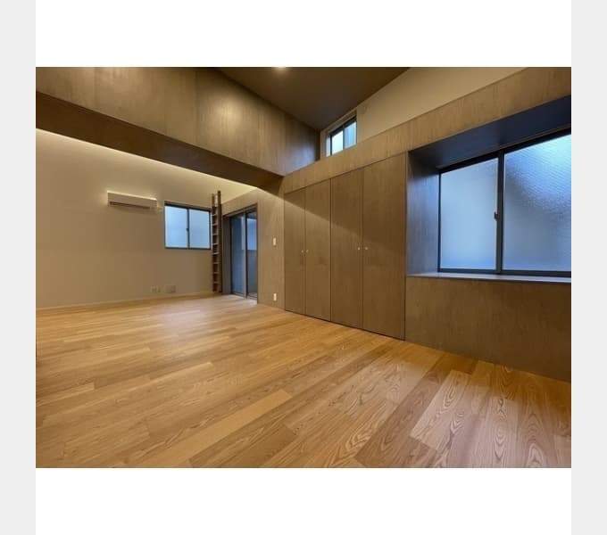 Room image 14