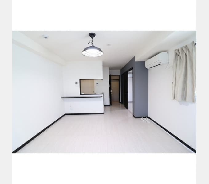 Room image 15