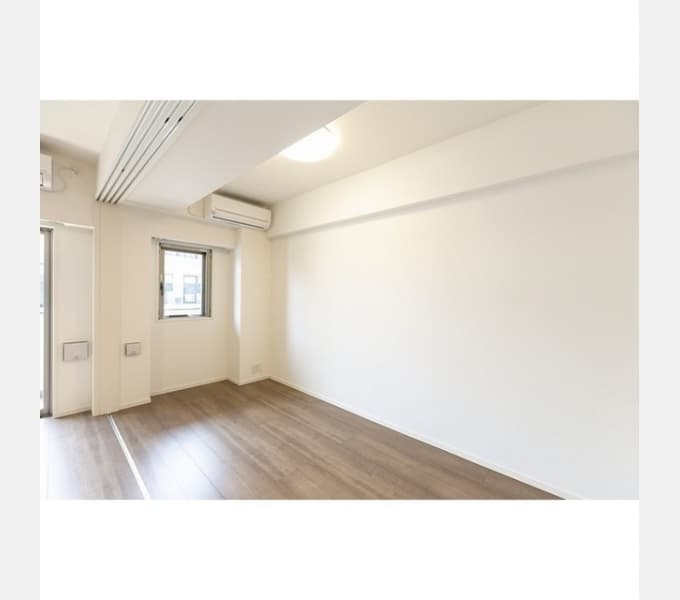 Room image 15