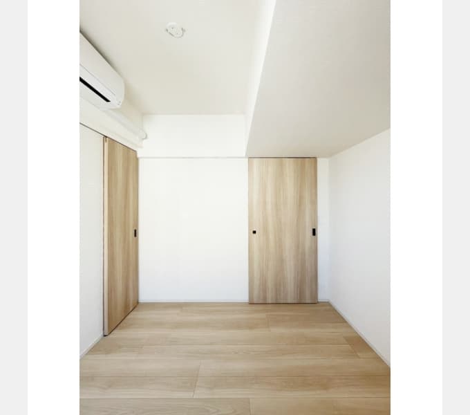 Room image 16
