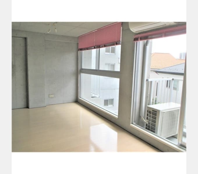 Room image 15
