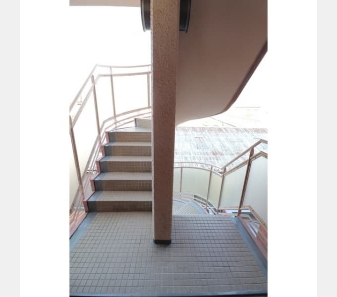 Room image 10