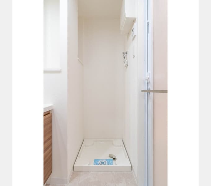Room image 12