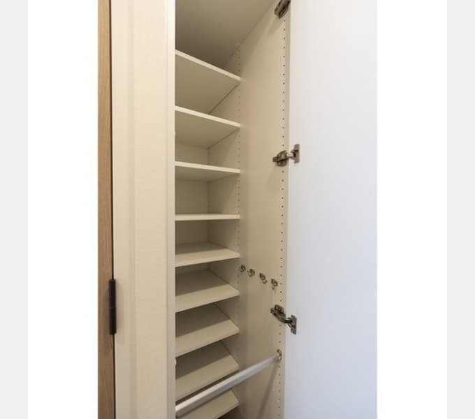 Room image 13