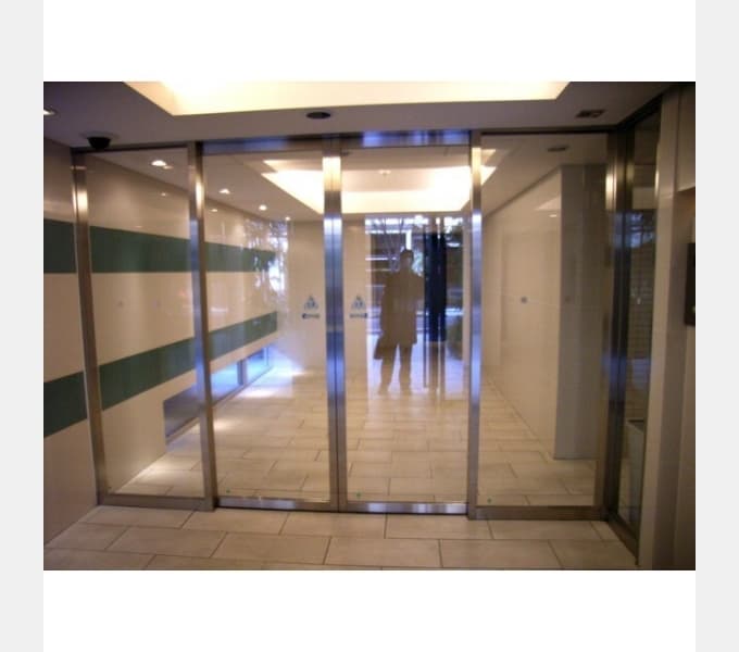 Room image 16