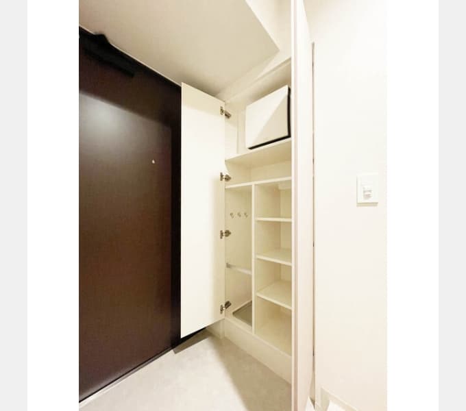 Room image 13