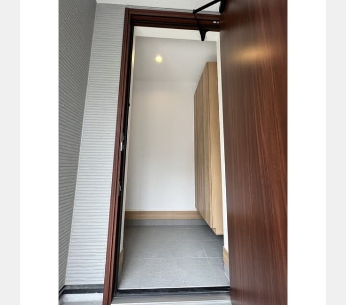 Room image 13