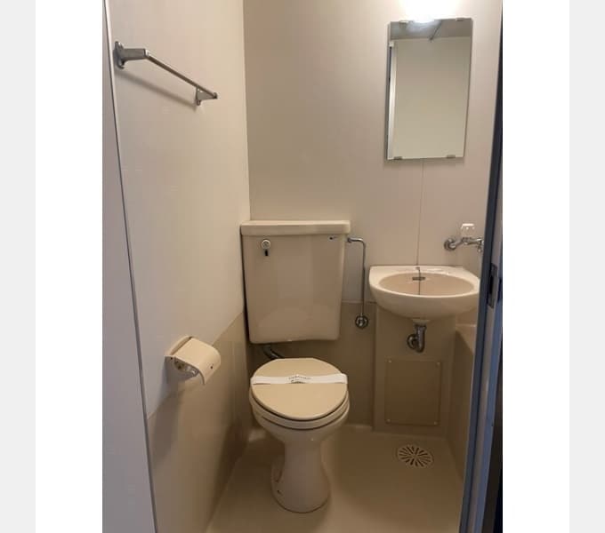 Room image 10