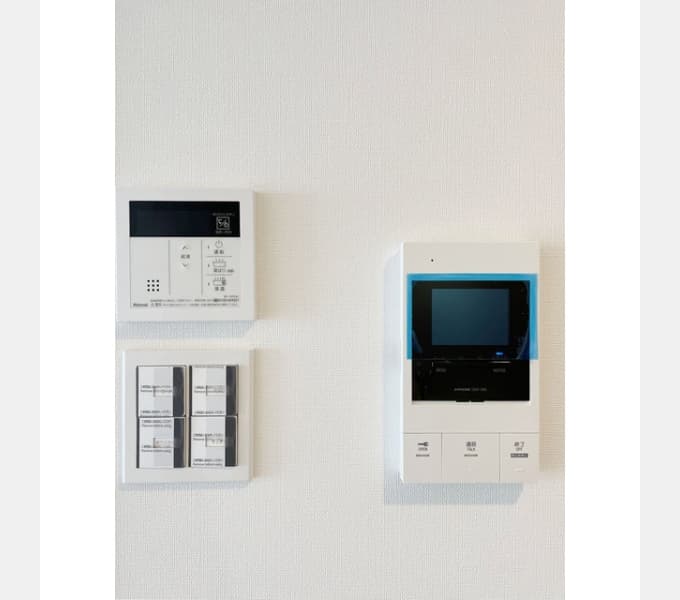 Room image 11