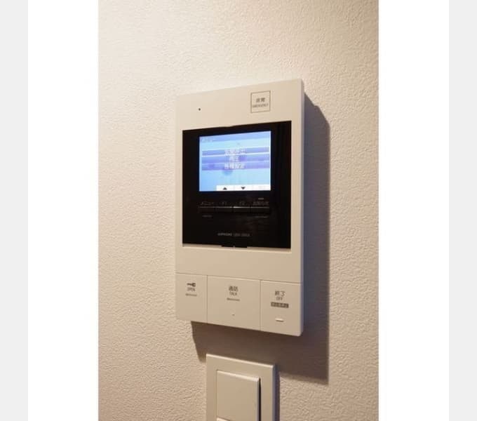 Room image 11