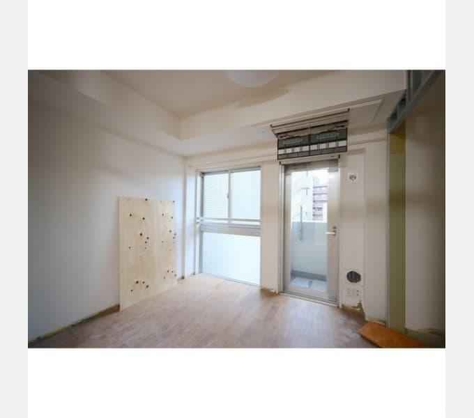 Room image 12