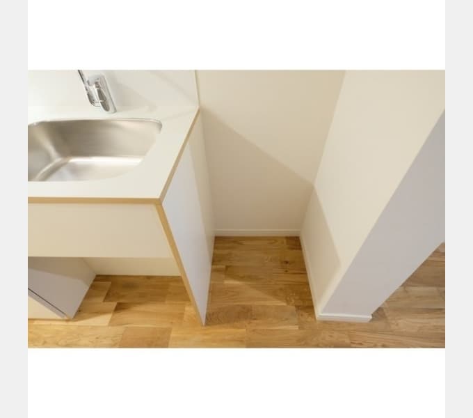 Room image 12