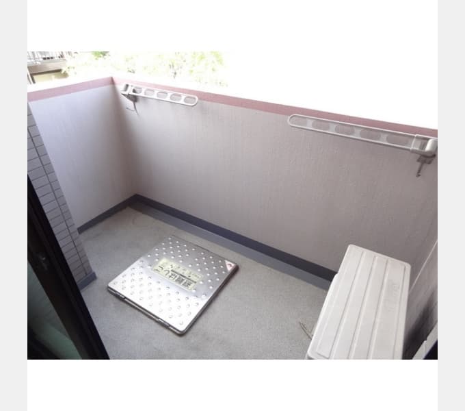 Room image 12